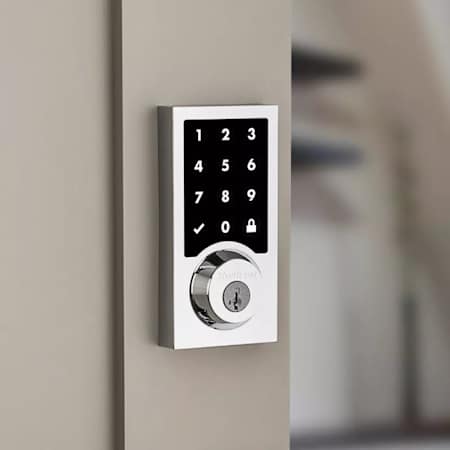 Kwikset-915CNT-HFLSQT-S-Exterior Installed View