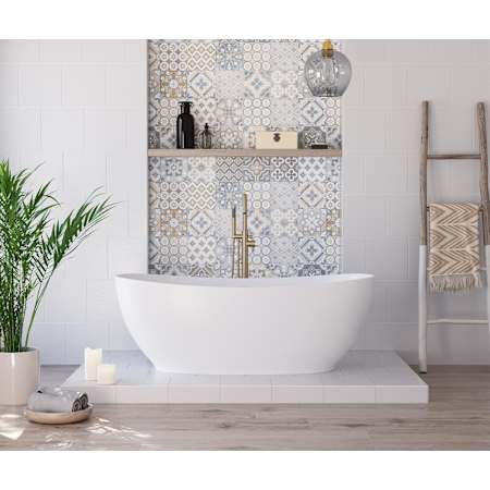 Maax Valentina 67" Free Standing Acrylic Soaking Tub with Center Drain and Overflow Matte White