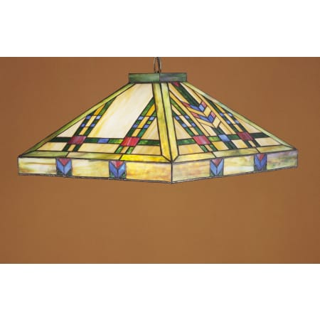 Finish: Tiffany Glass