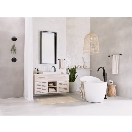 Moen-TS2202EP-Lifestyle Front View