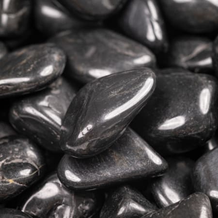 MSI 1/4" to 3/4" Polished Quartzite Pebble - Sold by Pallet (27.5 CF/Pallet) Black