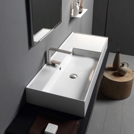 Side View with Counter