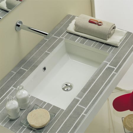 Nameeks Scarabeo 21-3/8" Ceramic Undermount Bathroom Sink - Includes Overflow White