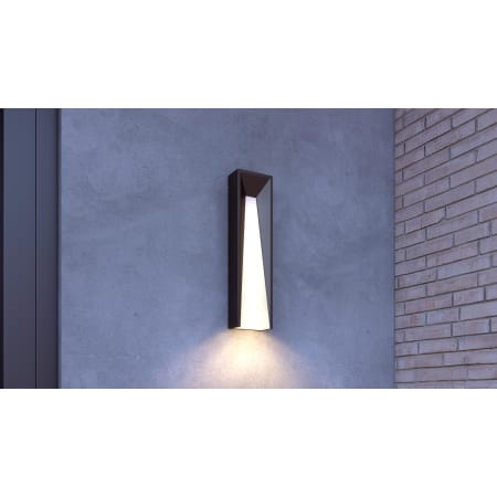 Oxygen Lighting-3-731-Up-close Lifestyle of Calypso