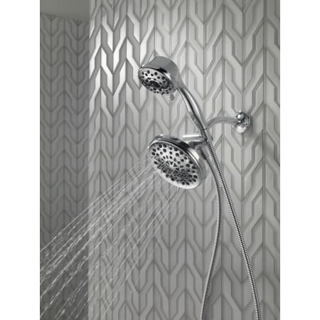 Peerless-76614-Showerhead In Use