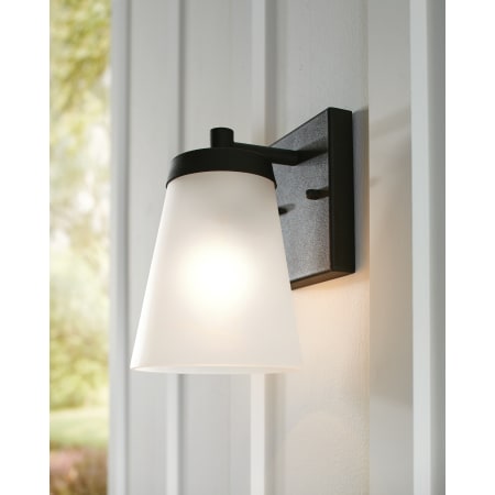 Sea Gull Lighting-8538601-Detailed Gallery View