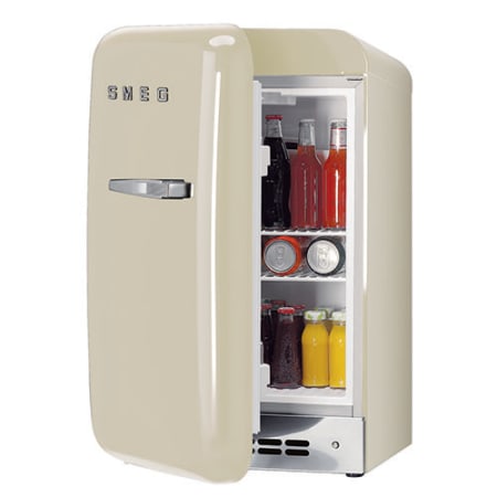 Smeg-FAB5UR-Alternate View