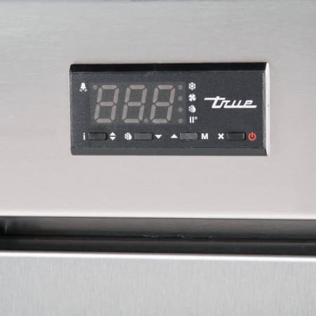 True-T_series-closeup_controls