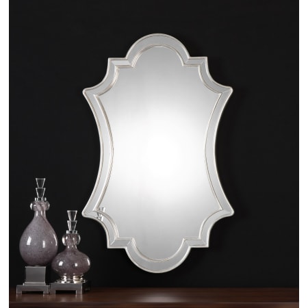 Uttermost-08134-Application Shot