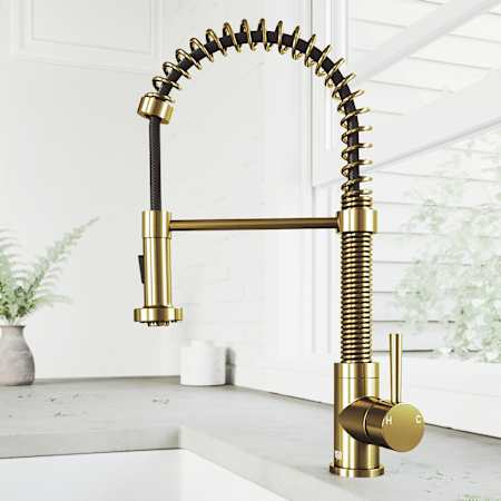 Vigo Edison 1.8 GPM 19" Single Hole Pre-Rinse Pull Down Kitchen Faucet Matte Gold