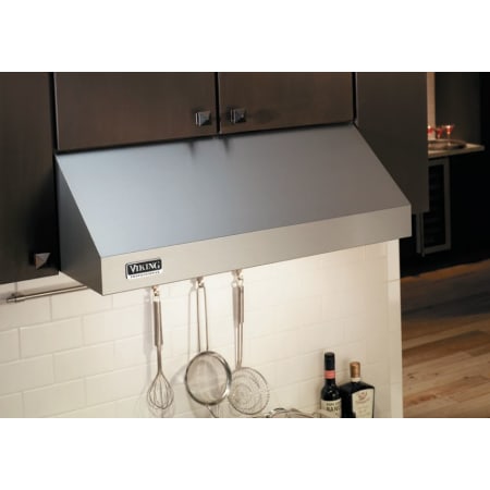 Viking 460 CFM 36 Inch Wide Wall Mounted Range Hood with Dimmable Lighting Stainless Steel