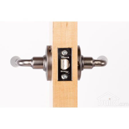 Legacy Series 600Y Passage Lever Set Door Edge View