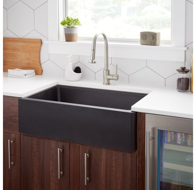 Signature Hardware 454480