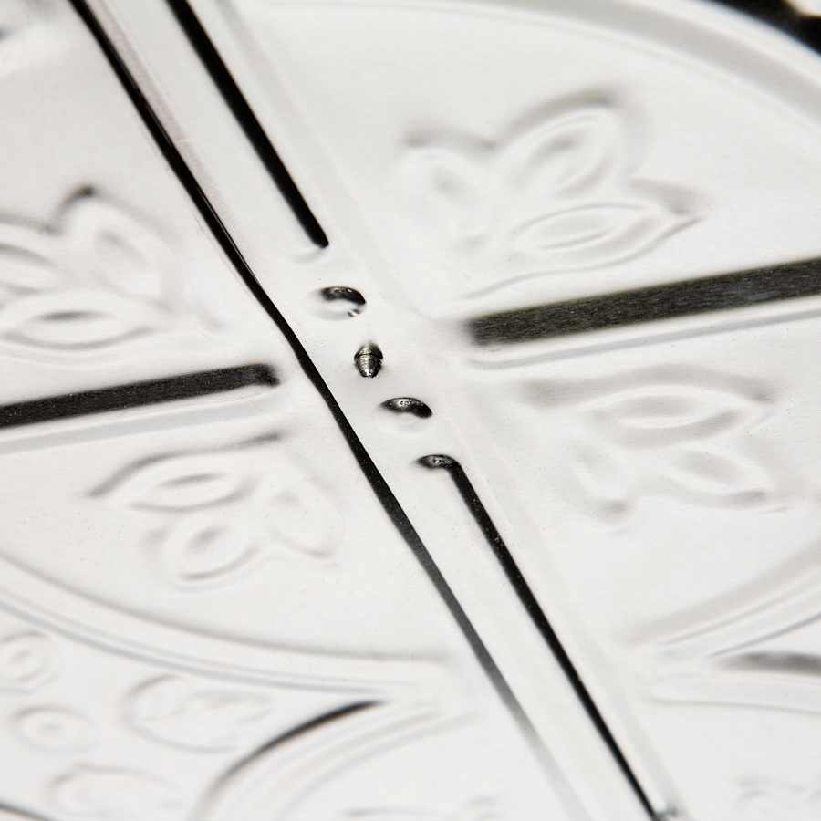 tnu05_nailpanel_122220_f