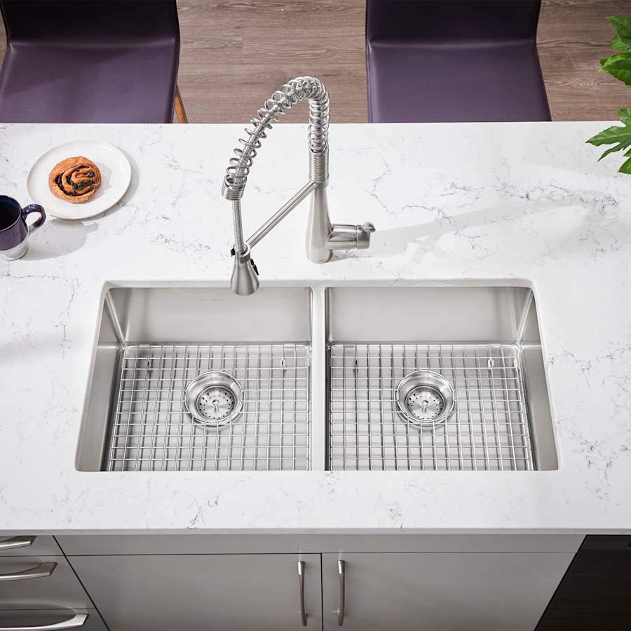 b-4433350075_18db9351800075_1