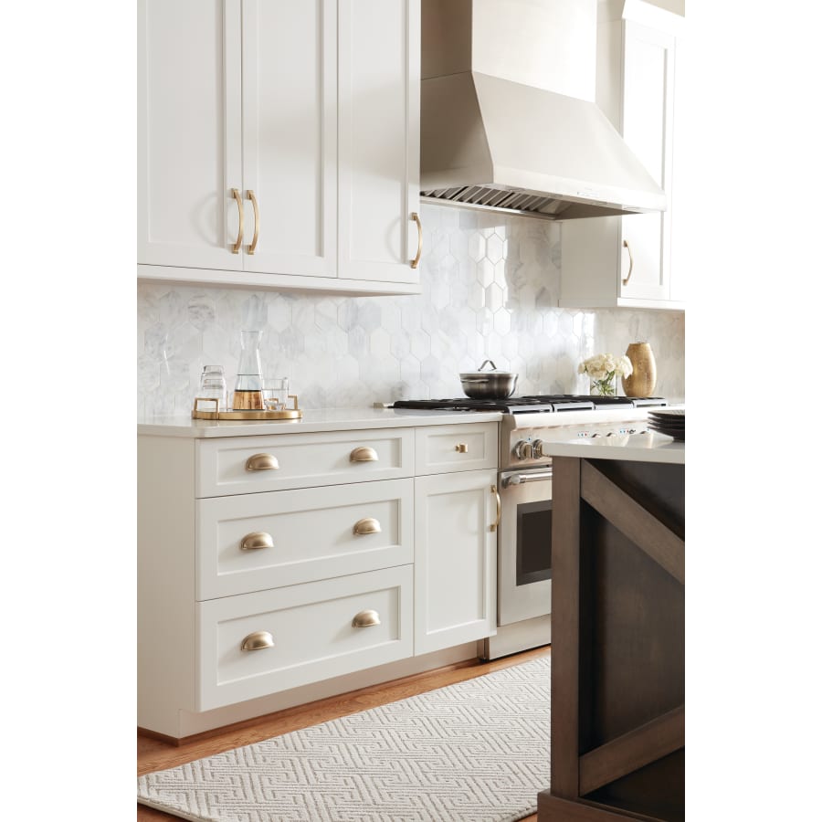 golden-champagne_knobs-and-pulls_amerock-cabinet-hardware_candler-and-ashby_bp36640bbz_bp29368bbz_bp29368bbz_kitchen_18 golden-champagne_knobs-and-pulls_amerock-cabinet-hardware_candler-and-ashby_bp36640bbz_bp29368bbz_bp29368bbz_kitchen_18