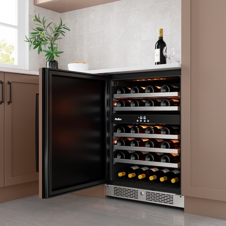 awc242dprslh_amber_close-up