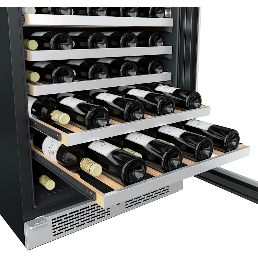 awc242szrh-w-closeup-wineshelf-prop