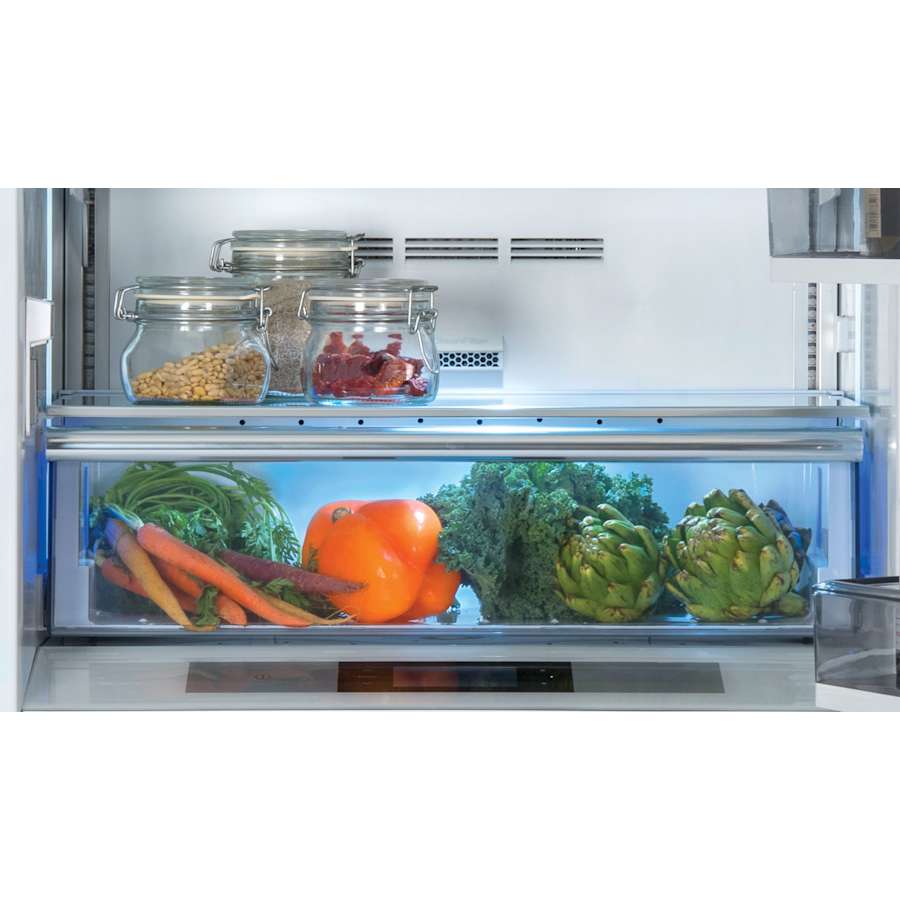 bl_tall-refrigerator-soft-close-crisper_l