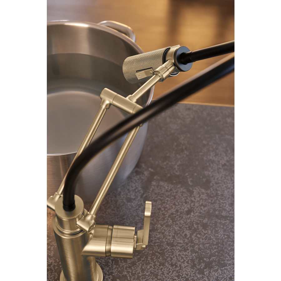 brizo-64244lf-application-shot-2-44