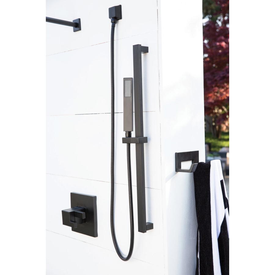 brizo-85780-alternate-view-matte-black-finish-126 brizo-85780-alternate-view-matte-black-finish-126