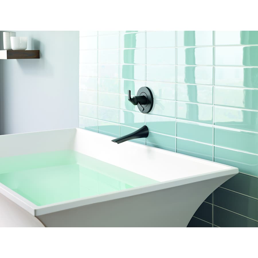 brizo-rp74646-installed-tub-trim-36