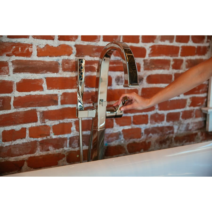 brizo-t70130-alternate-view-brilliance-polished-nickel-107 brizo-t70130-alternate-view-brilliance-polished-nickel-107