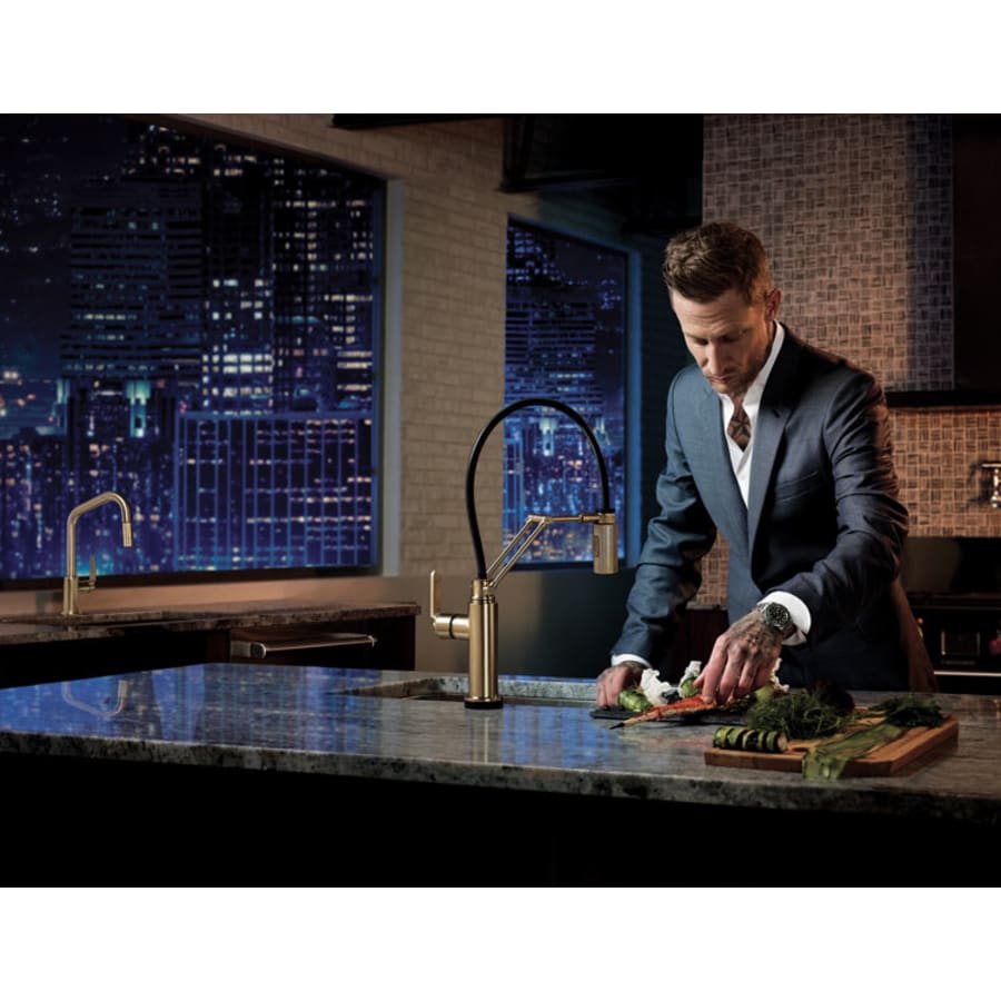 voltaggio_homepage-header_mobile_750x580 voltaggio_homepage-header_mobile_750x580