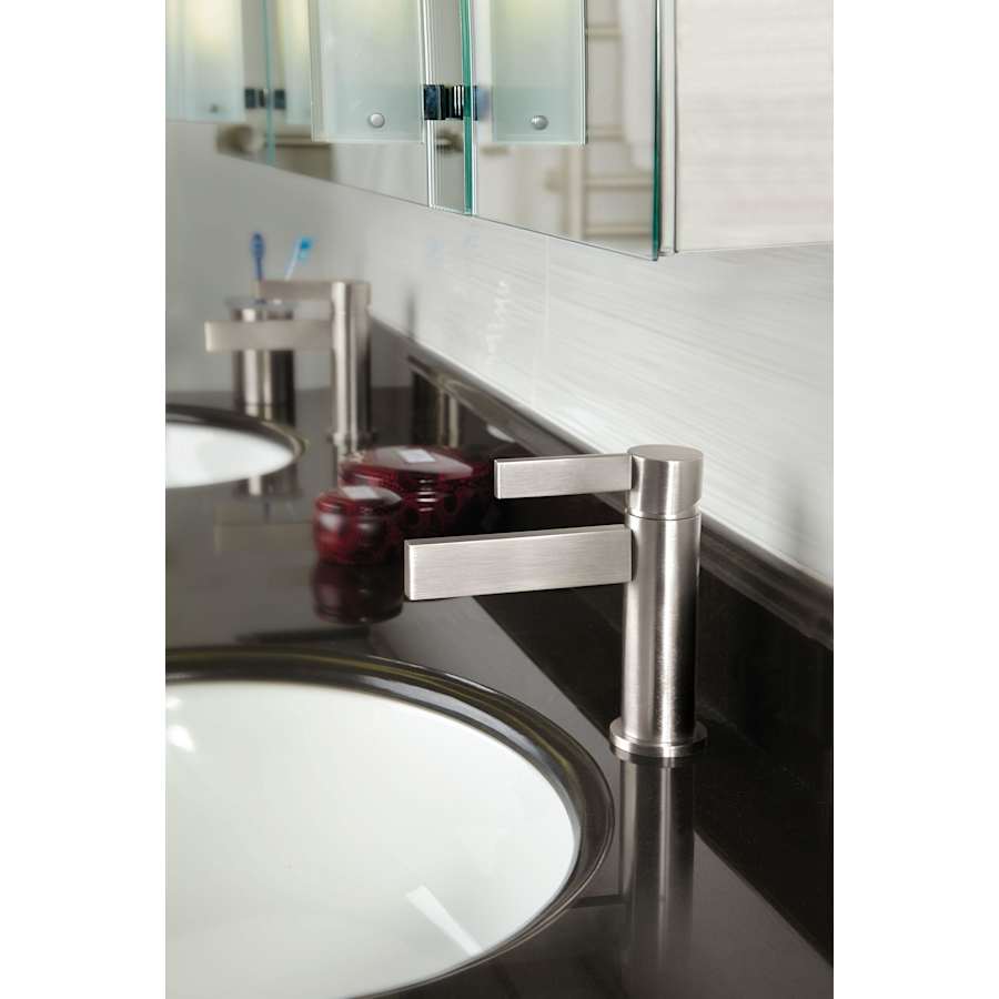 california-faucets-e301-1-alternate-image-1416 california-faucets-e301-1-alternate-image-1416