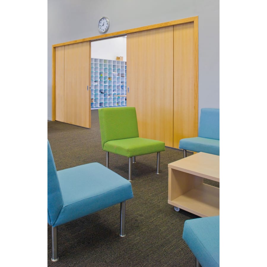 cavity-sliders-tshdt1na0120-additional_image1-10 cavity-sliders-tshdt1na0120-additional_image1-10