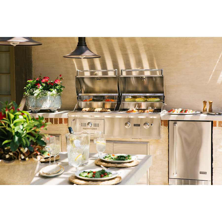 coyote-c1ch36fs-outdoor-kitchen-inspiration-8