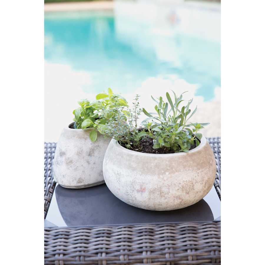 cyan-design-large-round-stoney-planter-application-shot-129