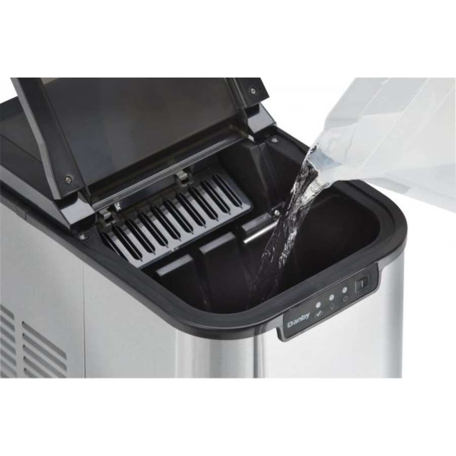 danby-dim2500ssdb-add-water-993267