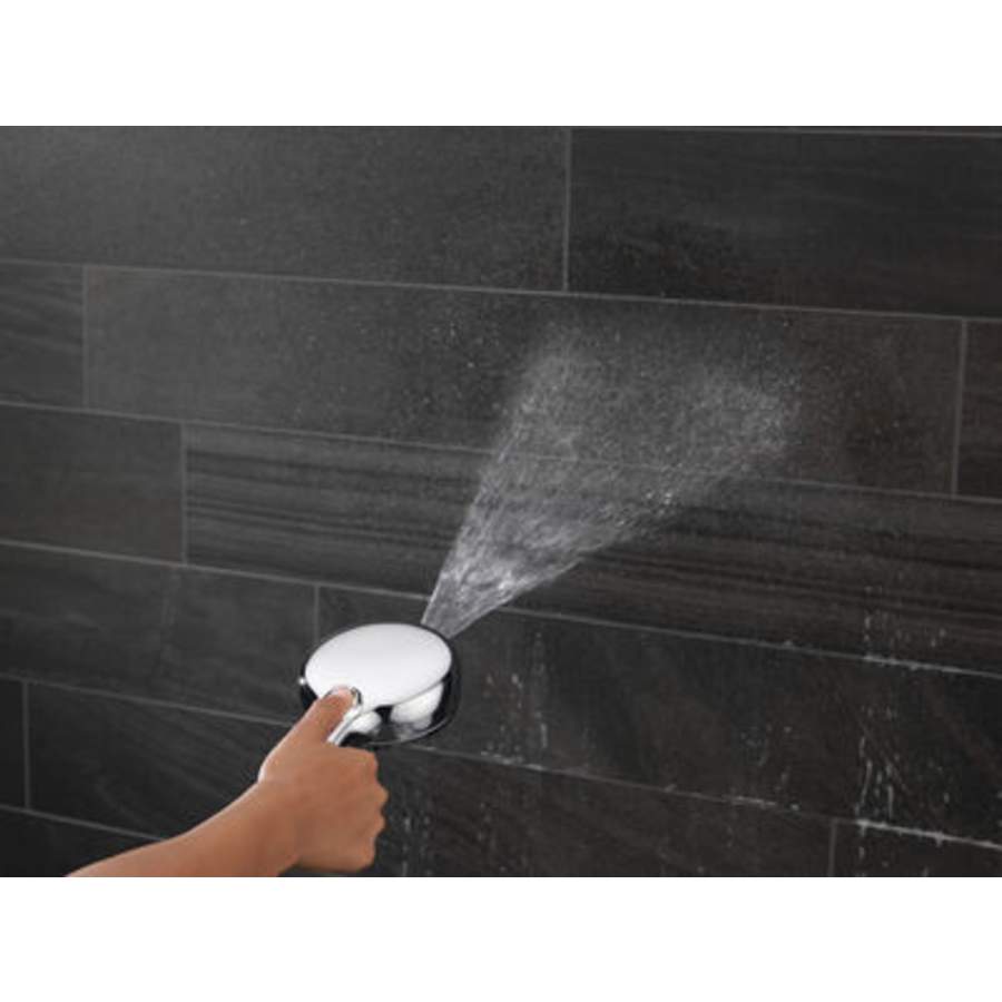 55884-pr_51584-pr_75740_model_water_01_web