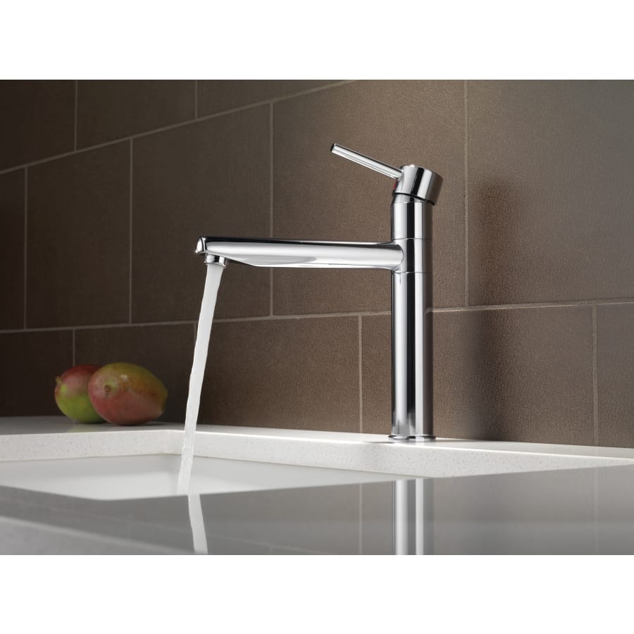 delta-1159lf-running-faucet-in-chrome-1006 delta-1159lf-running-faucet-in-chrome-1006