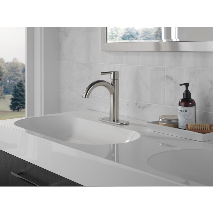 delta-15749lf-alternate-image-32 delta-15749lf-alternate-image-32