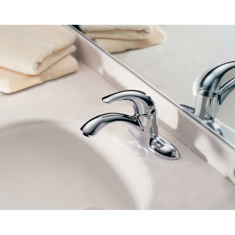 delta-22c051-installed-faucet-in-chrome-826