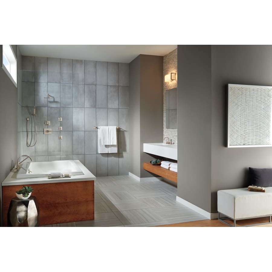 delta-3553lf-bathroom-view-in-stainless-39 delta-3553lf-bathroom-view-in-stainless-39