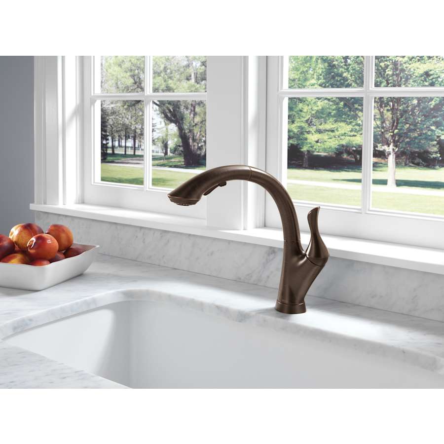 delta-4153-dst-installed-faucet-in-venetian-bronze-116