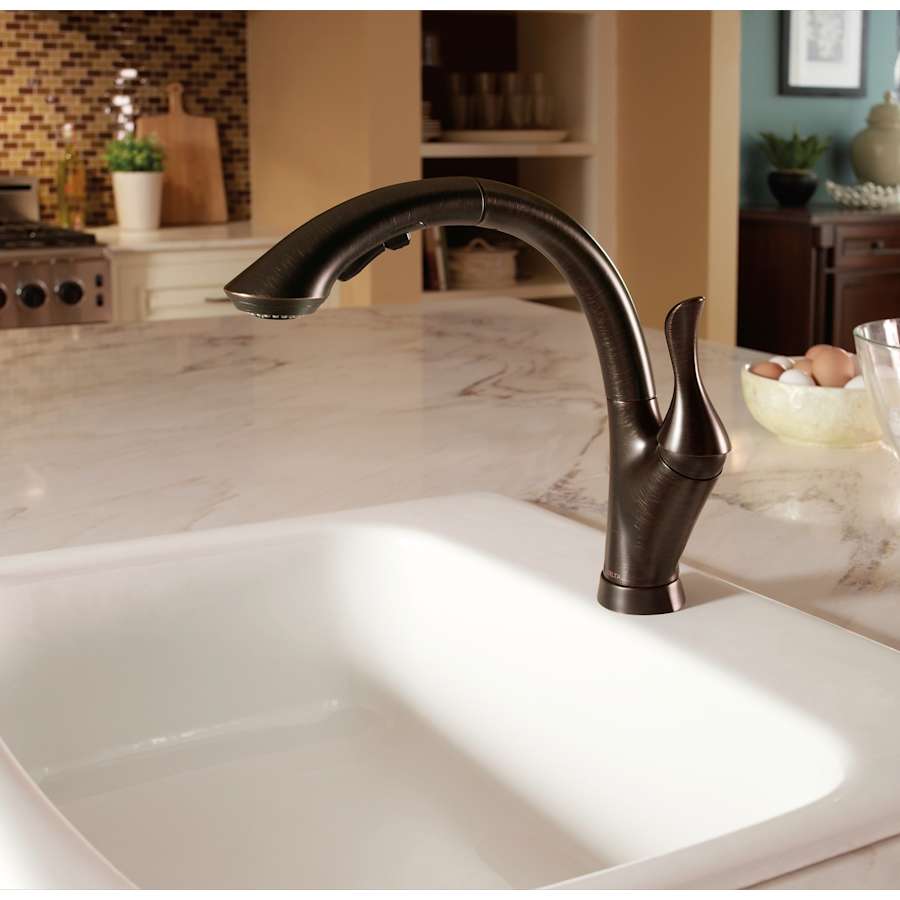 delta-4153-dst-installed-faucet-in-venetian-bronze-2414