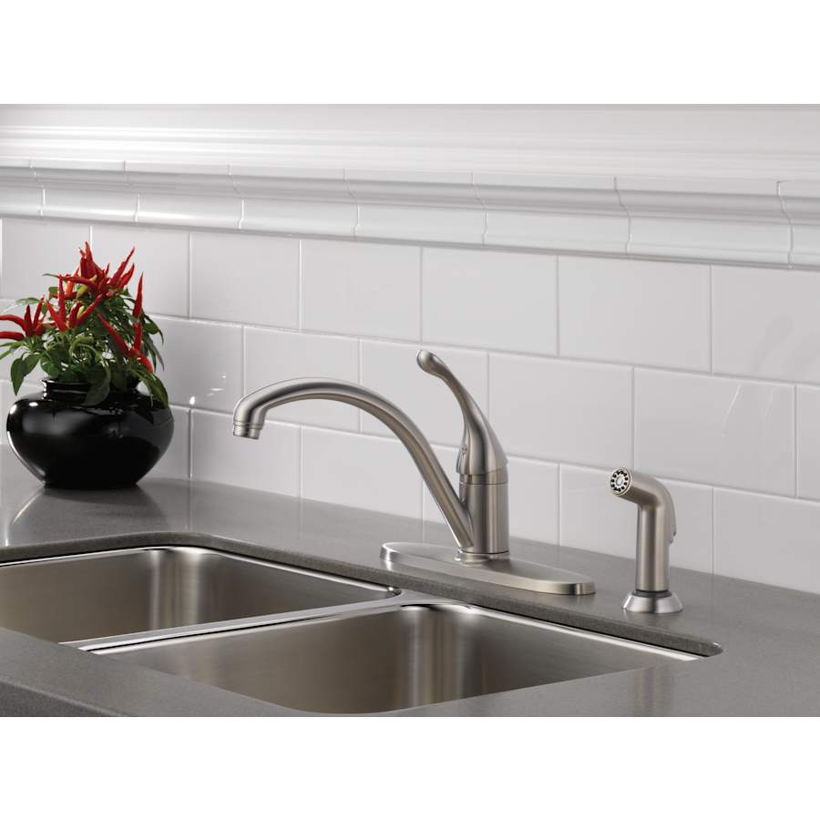 delta-440-dst-installed-faucet-in-brilliance-stainless-1015