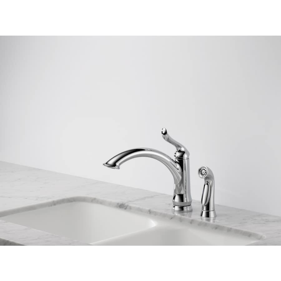 delta-4453-dst-installed-faucet-in-chrome-2400