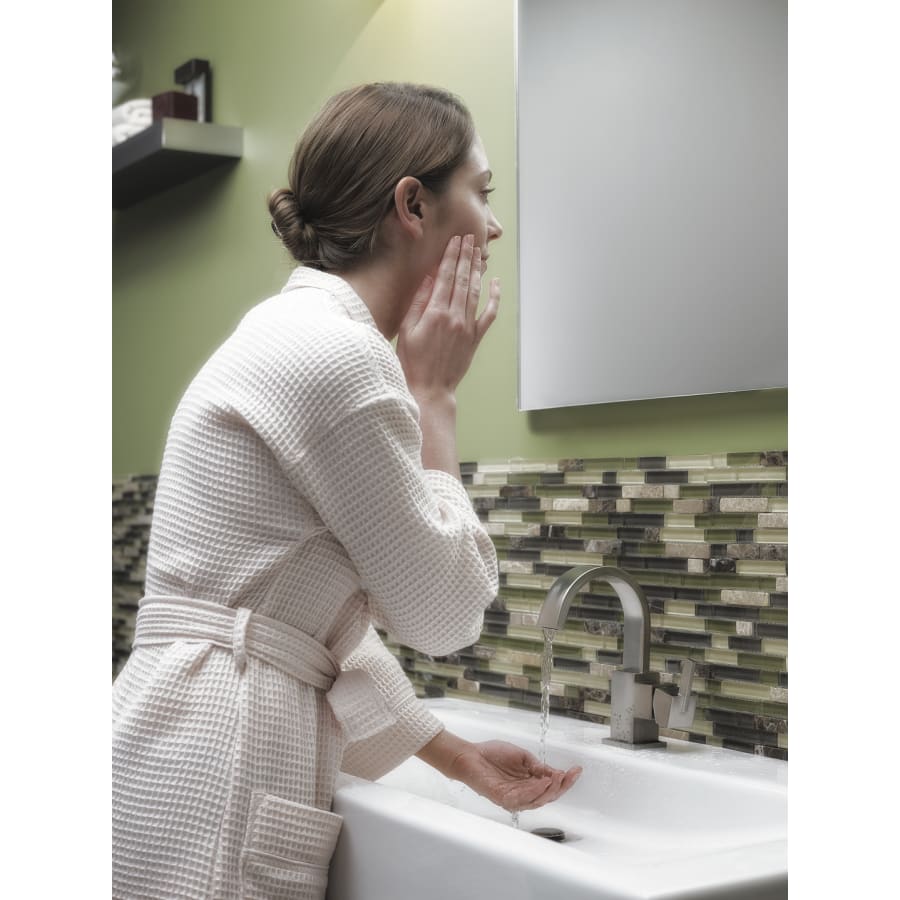 delta-553lf-alternate-image-64 delta-553lf-alternate-image-64