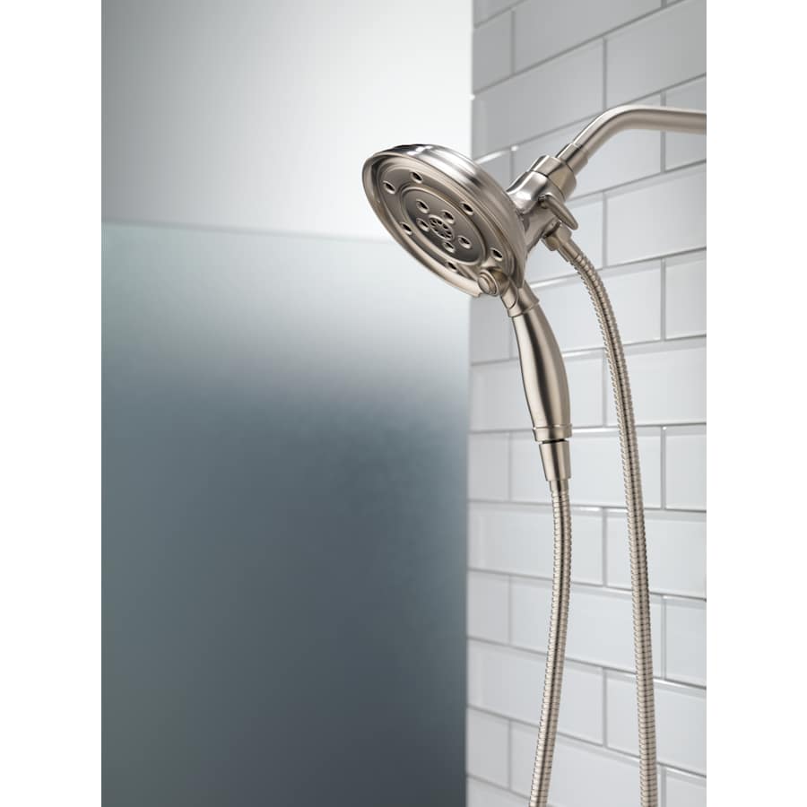 delta-58471-installed-in2ition-shower-head-and-handshower-in-brilliance-stainless-90