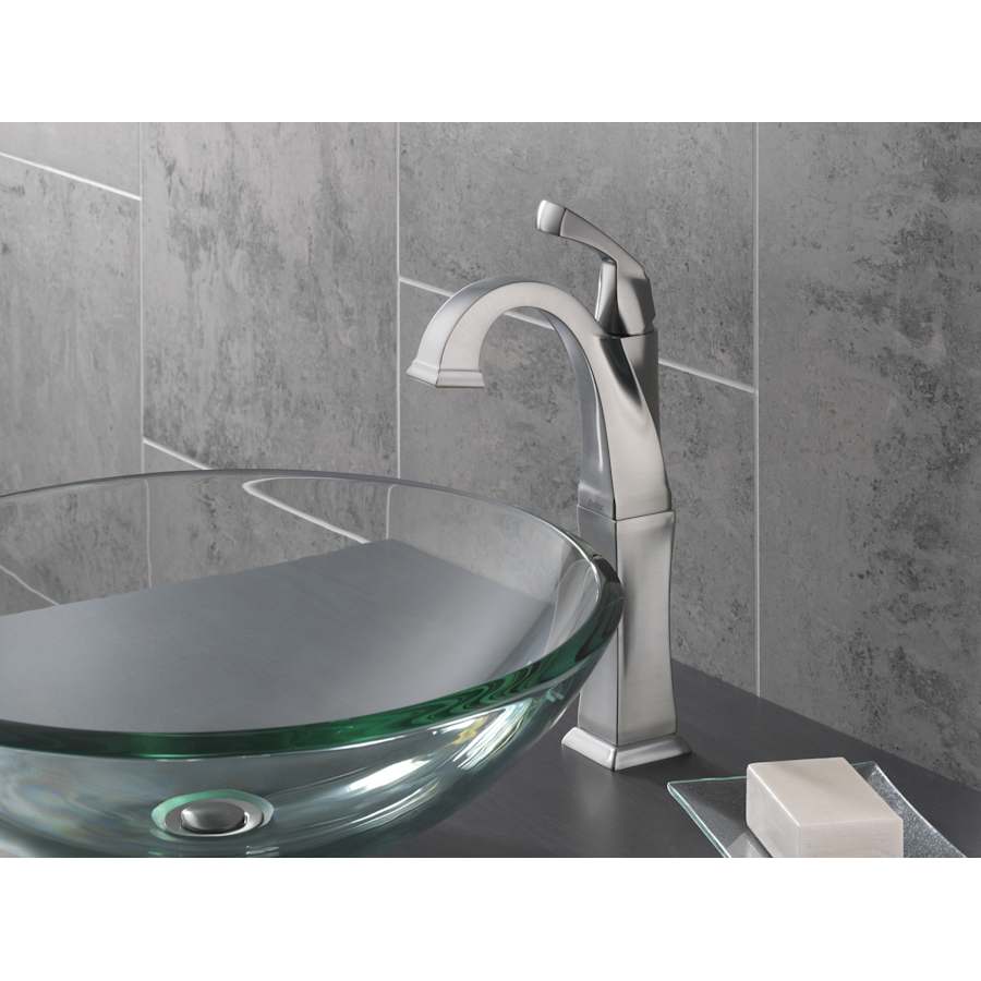 delta-751-dst-installed-faucet-in-brilliance-stainless-1895