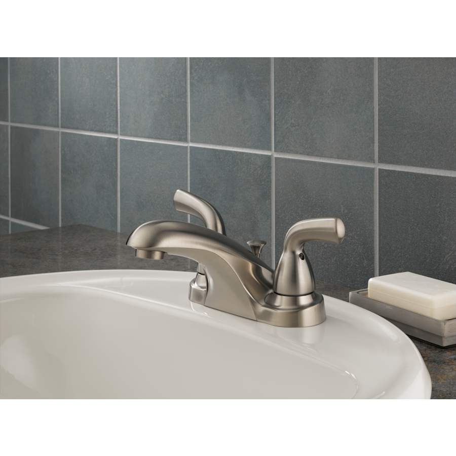 delta-b2510lf-installed-faucet-in-brilliance-stainless-1095