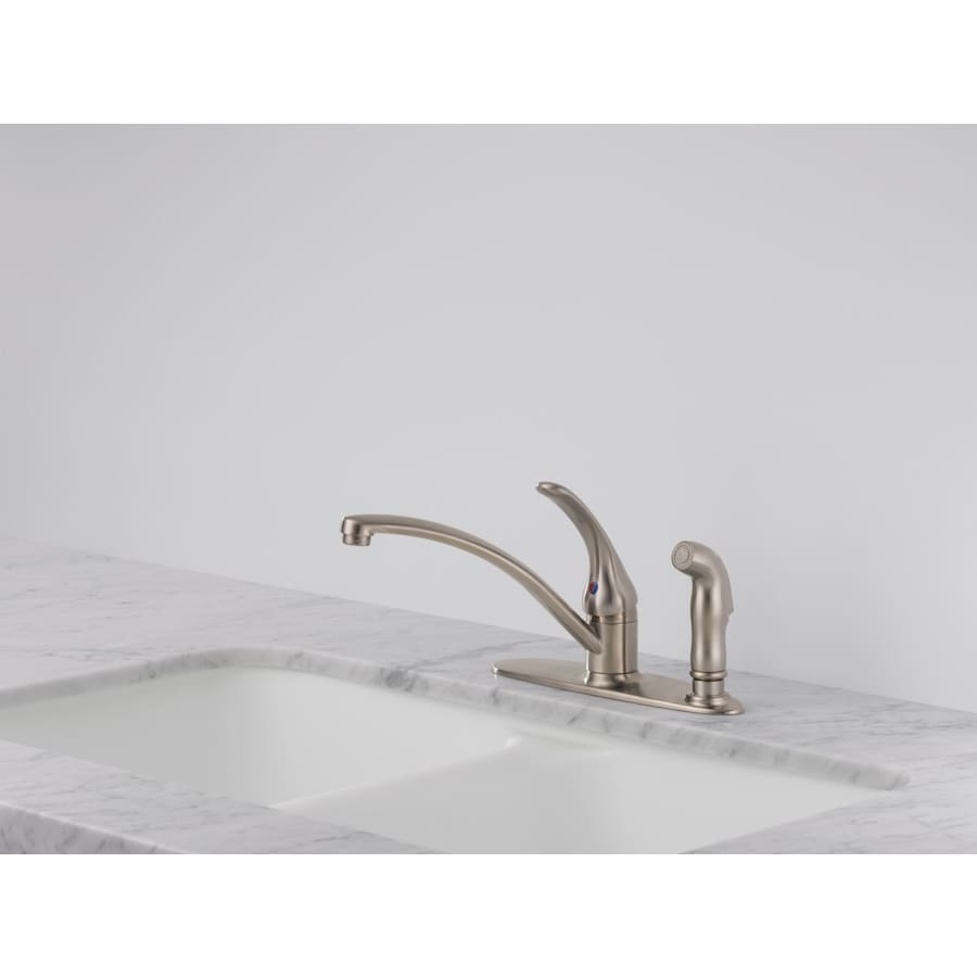 delta-b3310lf-installed-faucet-in-brilliance-stainless-51