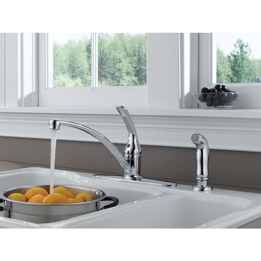 delta-b4410lf-running-faucet-in-chrome-1526
