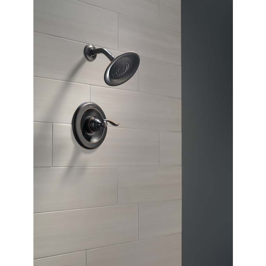 delta-bt14296-installed-shower-head-in-venetian-bronze-108