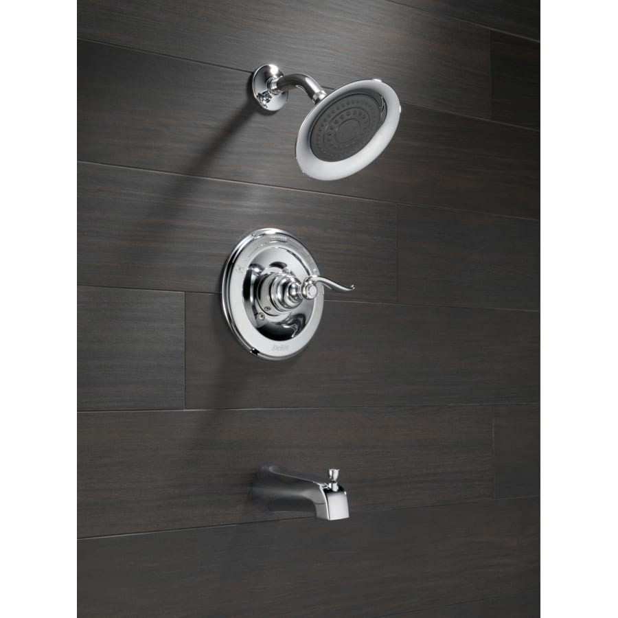 delta-bt14496-installed-shower-head-and-tub-spout-in-chrome-127 delta-bt14496-installed-shower-head-and-tub-spout-in-chrome-127